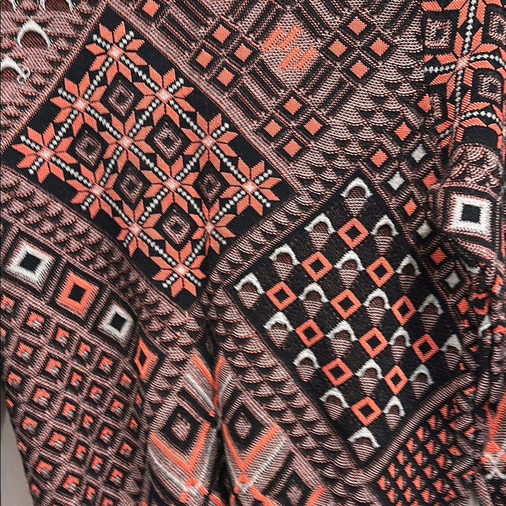 Anthropologie Charlie & Robin Geometric Crew Neck Sweater Black Red Large - Picture 12 of 13